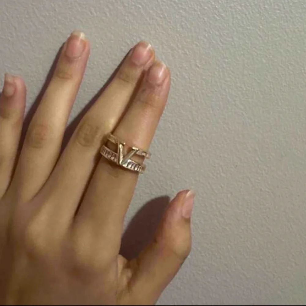 Elegant Luxe Gold Plated V Ring Zircon Adjustable Cocktail Ring